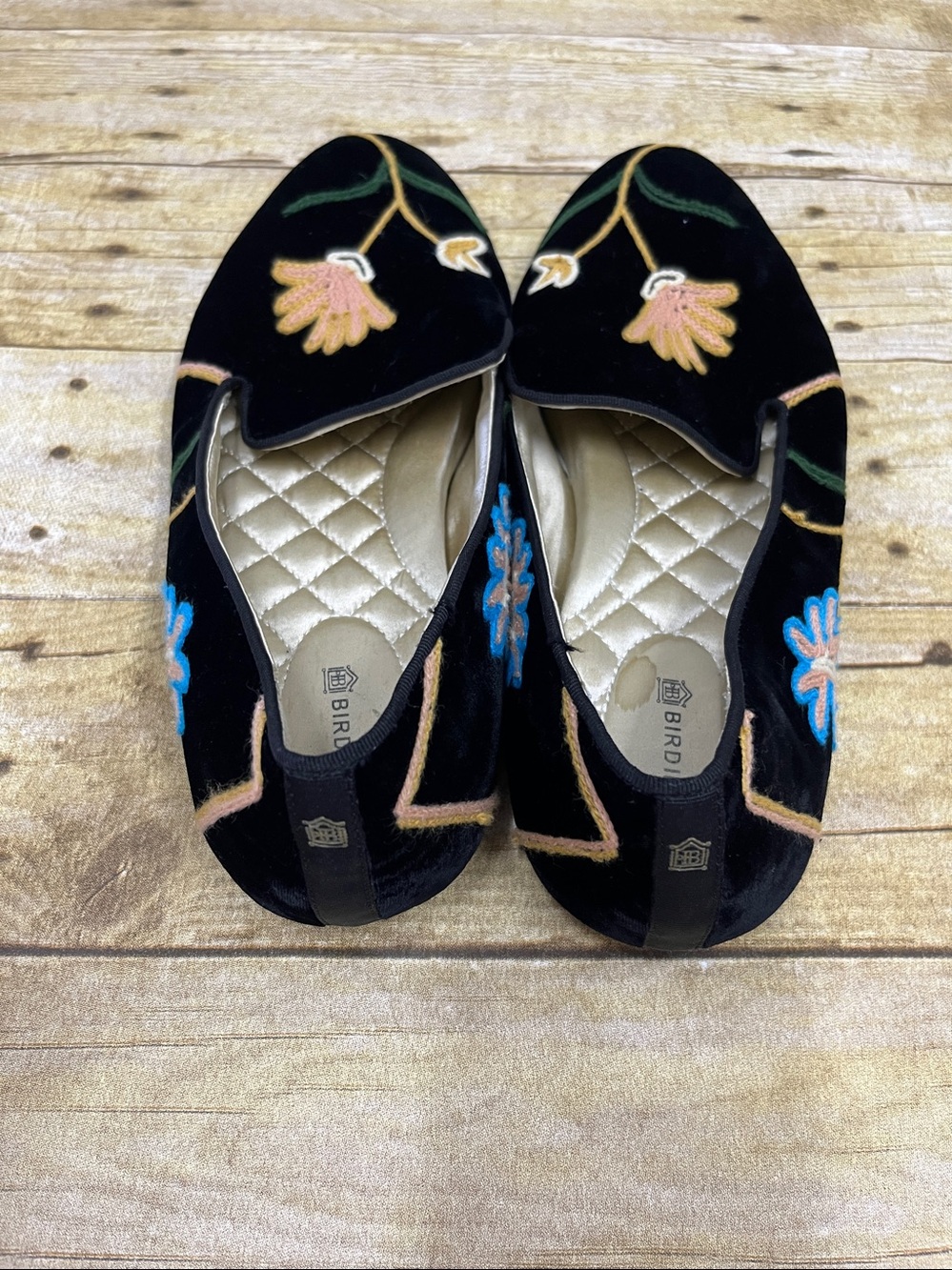 Birdies Black Velvet Floral Embroidered Loafers size 9.5 - Picture 2 of 6